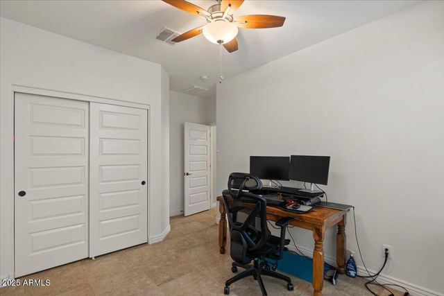 2674 E Cherry Hill Drive, Gilbert, AZ 85298