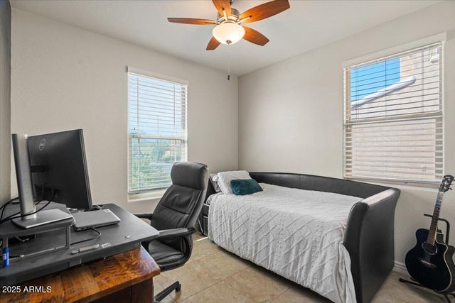 2674 E Cherry Hill Drive, Gilbert, AZ 85298