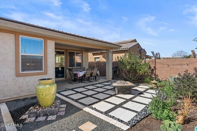 2674 E Cherry Hill Drive, Gilbert, AZ 85298