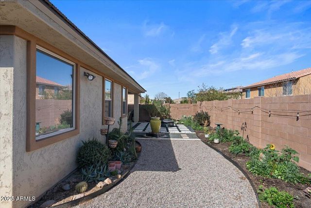 2674 E Cherry Hill Drive, Gilbert, AZ 85298