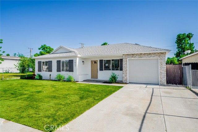 1027 Griffith Way, Hemet, CA 92543