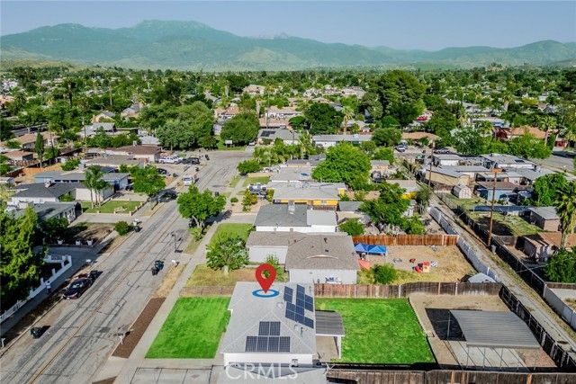 1027 Griffith Way, Hemet, CA 92543