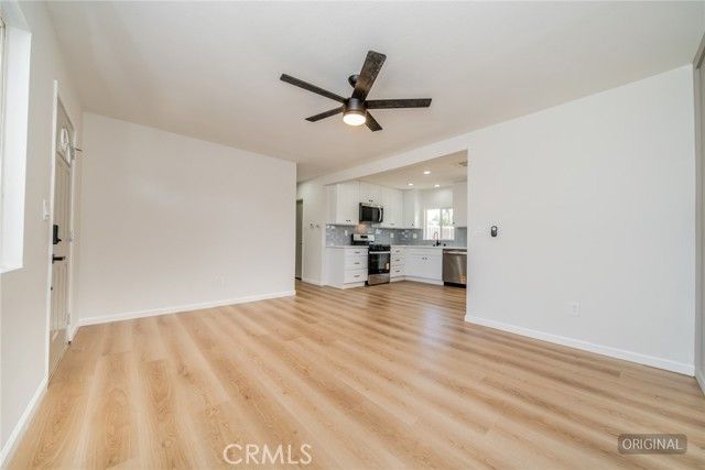 1027 Griffith Way, Hemet, CA 92543