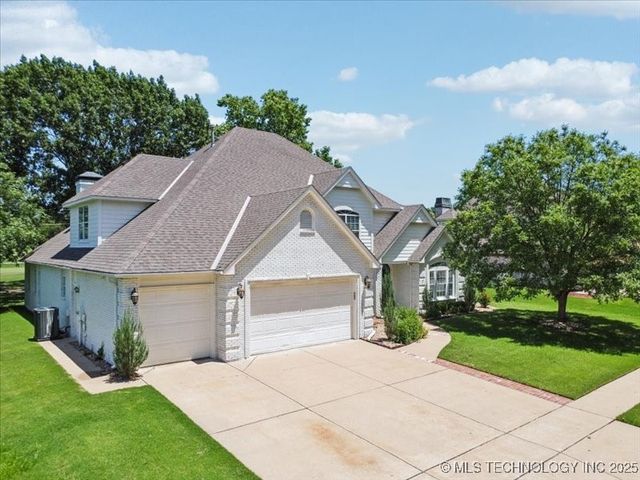 408 W Fairway Court, Broken Arrow, OK 74011