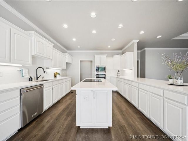 408 W Fairway Court, Broken Arrow, OK 74011