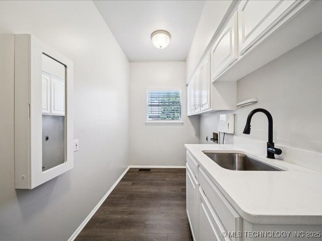 408 W Fairway Court, Broken Arrow, OK 74011