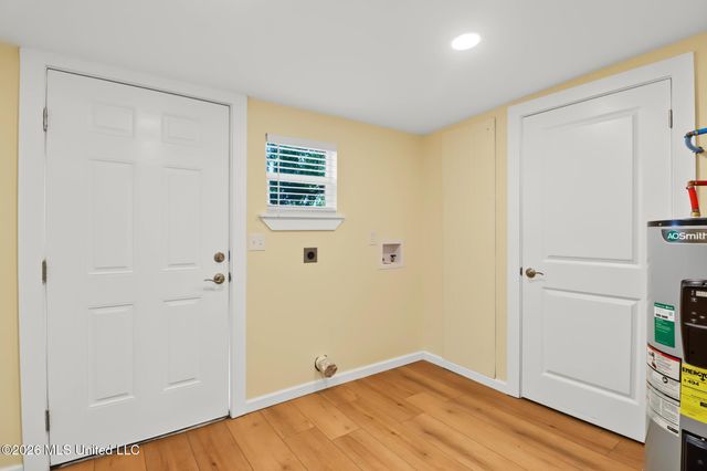 317 Nelson Road, Biloxi, MS 39531