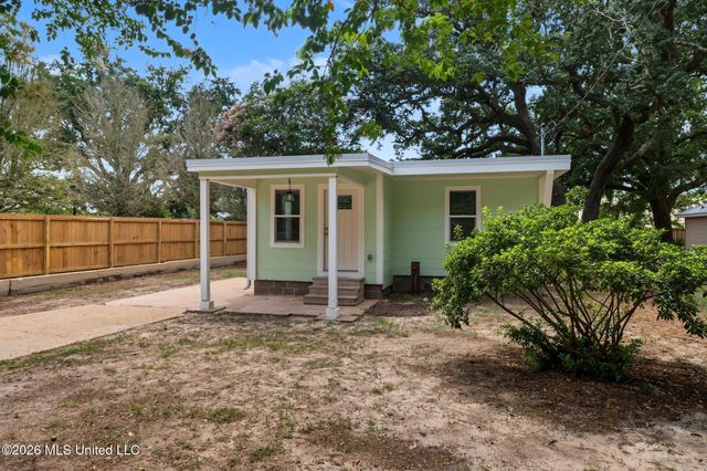 317 Nelson Road, Biloxi, MS 39531