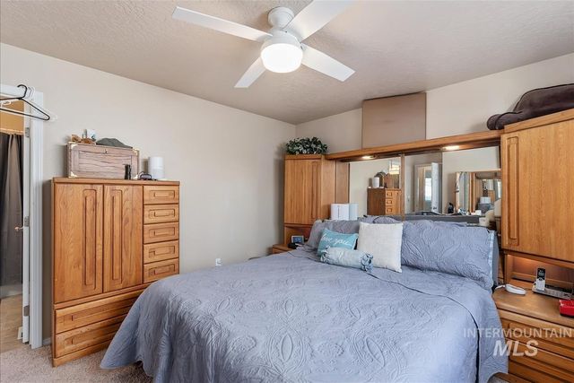 11740 Edgemoor St, Caldwell, ID 83605