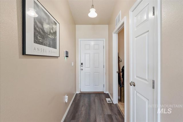 11740 Edgemoor St, Caldwell, ID 83605