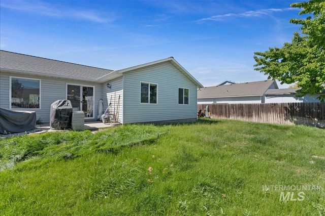 11740 Edgemoor St, Caldwell, ID 83605