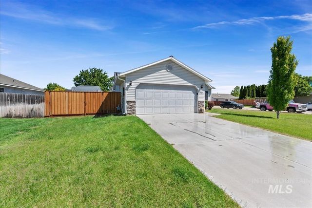11740 Edgemoor St, Caldwell, ID 83605
