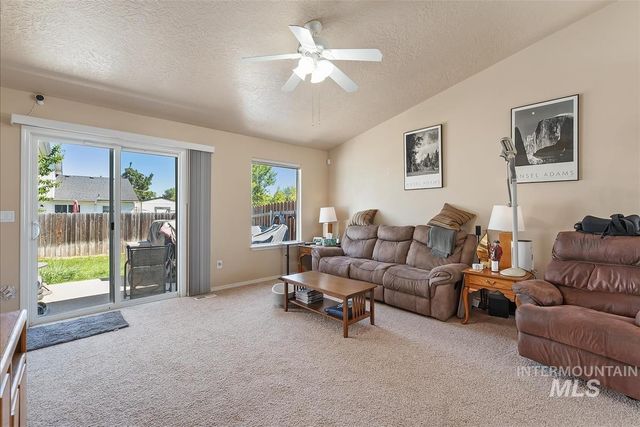 11740 Edgemoor St, Caldwell, ID 83605