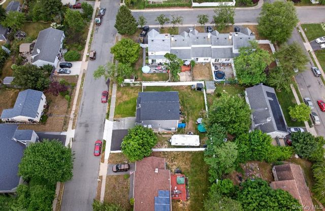 9 Okane Street, Central Islip, NY 11722