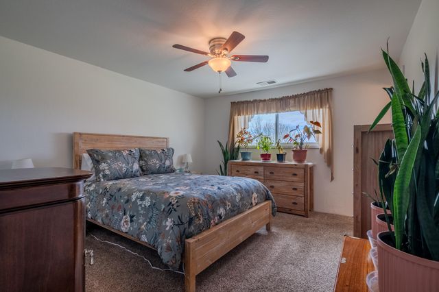 245 Highway 234, Eagle Point, OR 97524