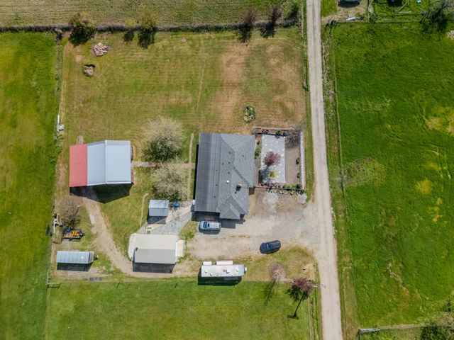 245 Highway 234, Eagle Point, OR 97524