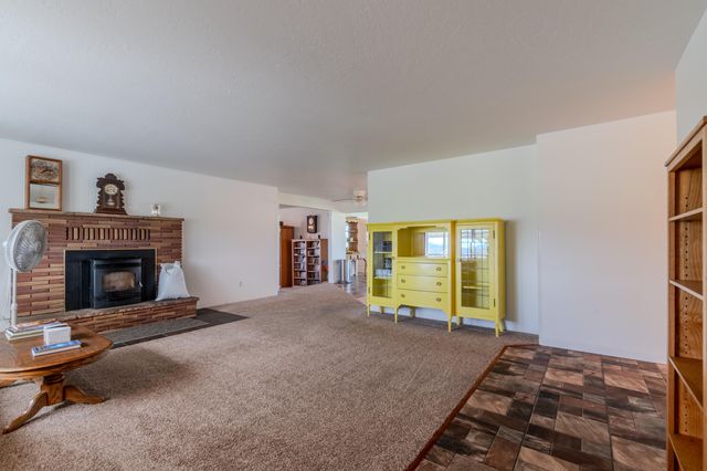 245 Highway 234, Eagle Point, OR 97524