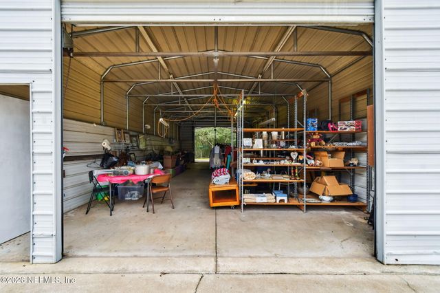 135 LAKE COMO Drive, Pomona Park, FL 32181