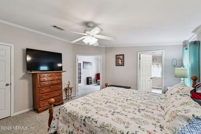 135 LAKE COMO Drive, Pomona Park, FL 32181