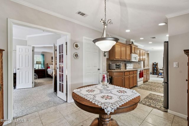 135 LAKE COMO Drive, Pomona Park, FL 32181