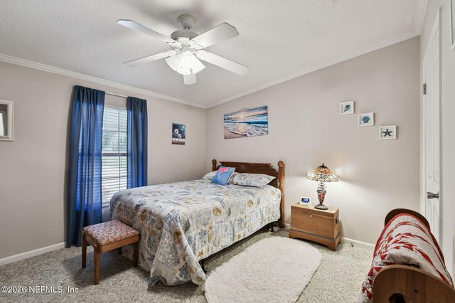 135 LAKE COMO Drive, Pomona Park, FL 32181