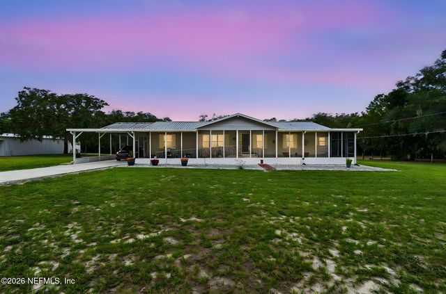 135 LAKE COMO Drive, Pomona Park, FL 32181