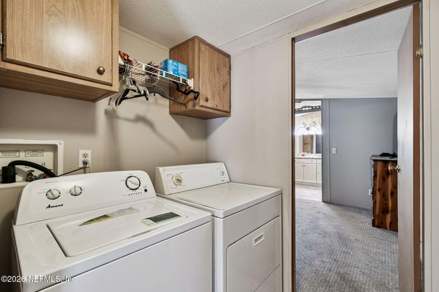 135 LAKE COMO Drive, Pomona Park, FL 32181