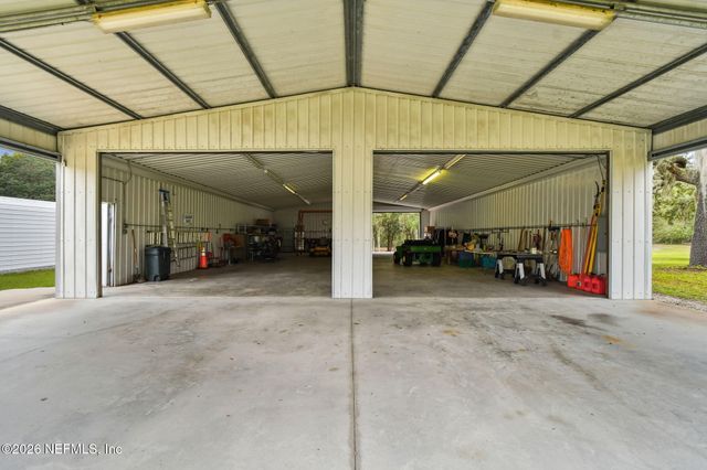 135 LAKE COMO Drive, Pomona Park, FL 32181