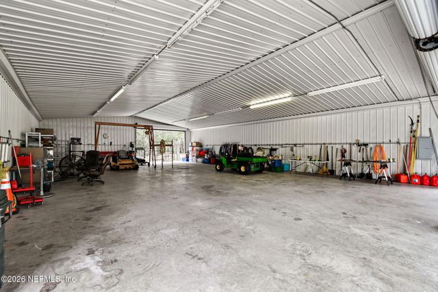 135 LAKE COMO Drive, Pomona Park, FL 32181