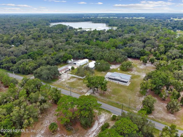 135 LAKE COMO Drive, Pomona Park, FL 32181