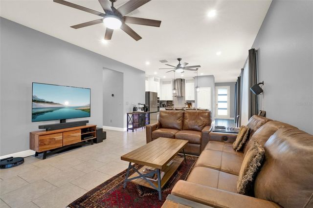 3005 CRISPIN CIRCLE, Harmony, FL 34773