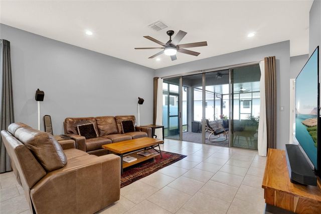 3005 CRISPIN CIRCLE, Harmony, FL 34773