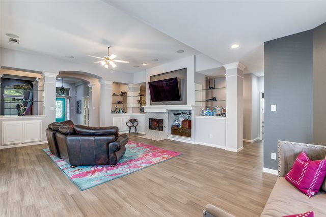 610 Creek View Drive, Prosper, TX 75078