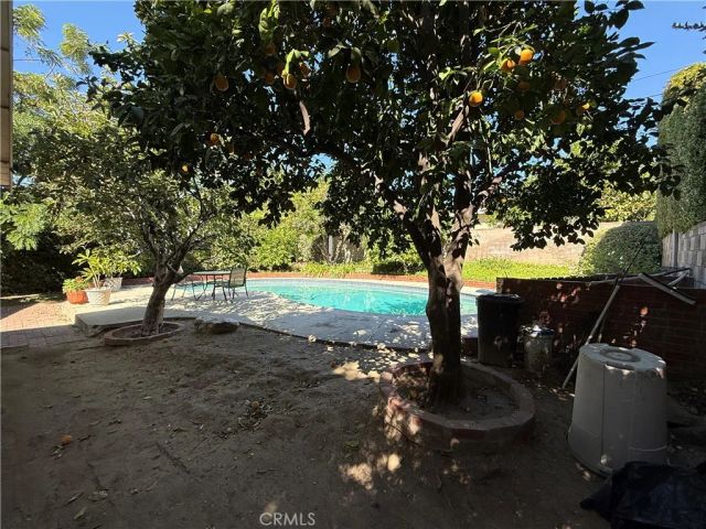18609 Knapp, Northridge, CA 91324