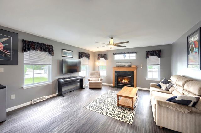 120 DERBY DR, Hanover, PA 17331