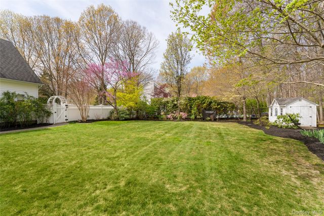 9 Framingham Lane, Shoreham, NY 11786