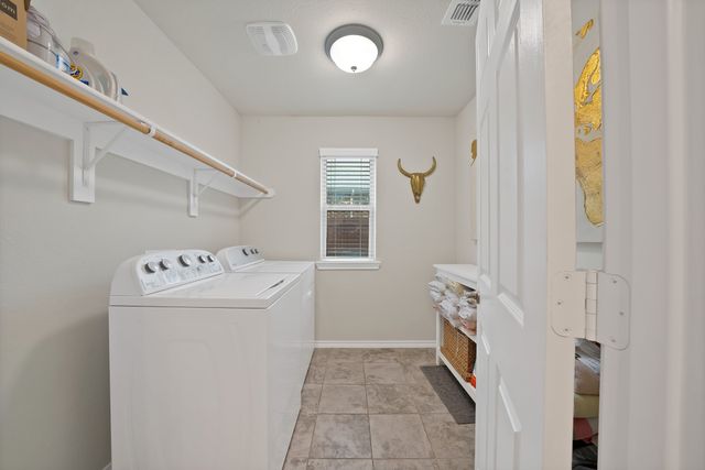 10817 Live Oak Creek Drive, Fort Worth, TX 76108