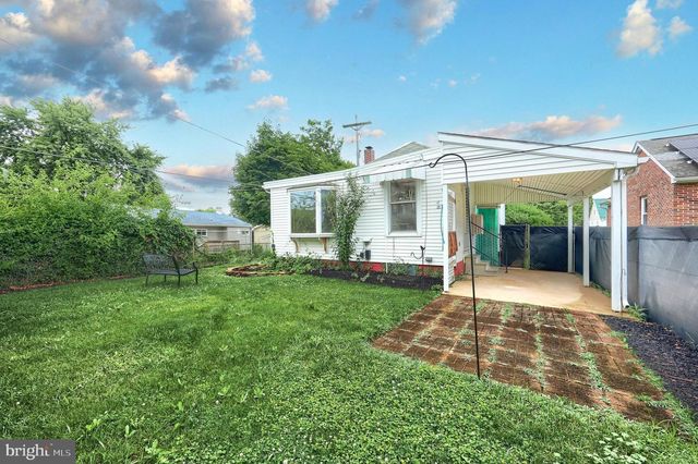 806 PACIFIC AVE, York, PA 17404