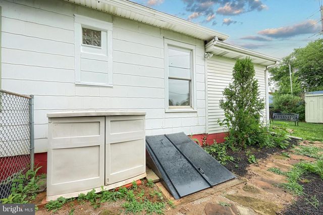 806 PACIFIC AVE, York, PA 17404