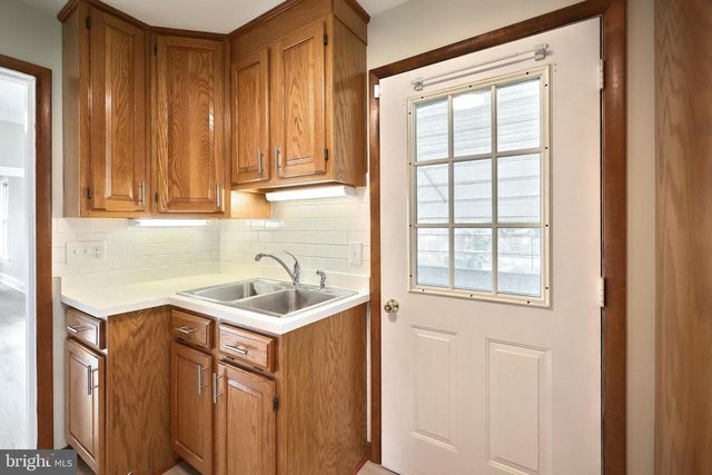 806 PACIFIC AVE, York, PA 17404