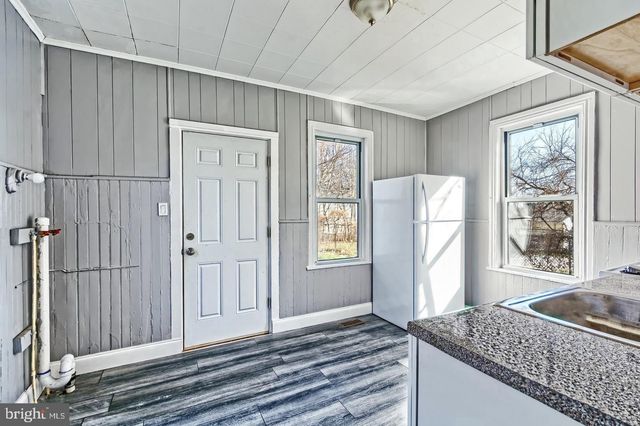 78 WALNUT ST, Salem, NJ 08079