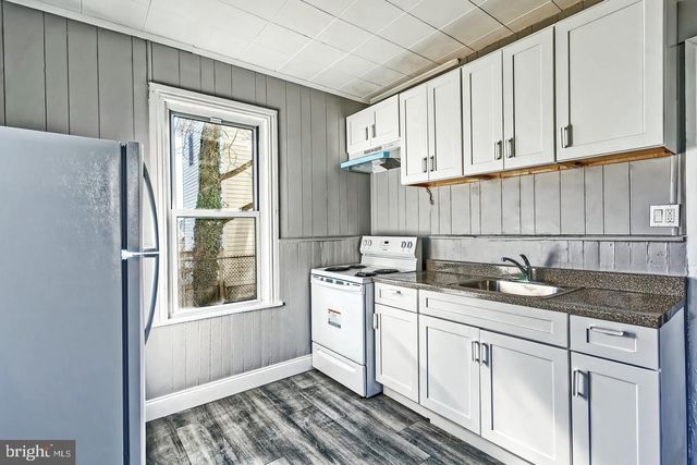 78 WALNUT ST, Salem, NJ 08079