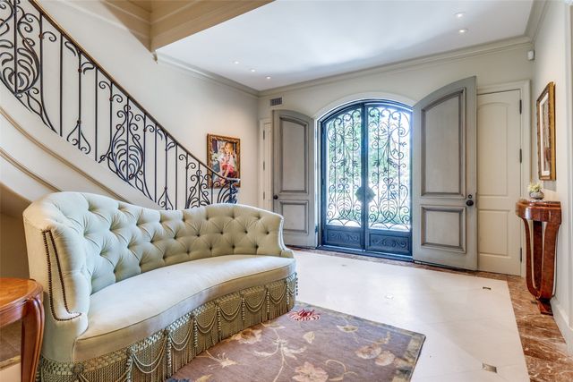 5800 Armstrong Parkway, University Park, TX 75205