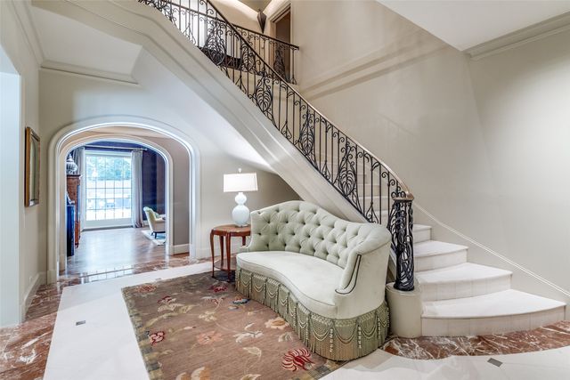5800 Armstrong Parkway, University Park, TX 75205