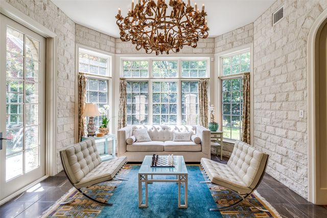 5800 Armstrong Parkway, University Park, TX 75205