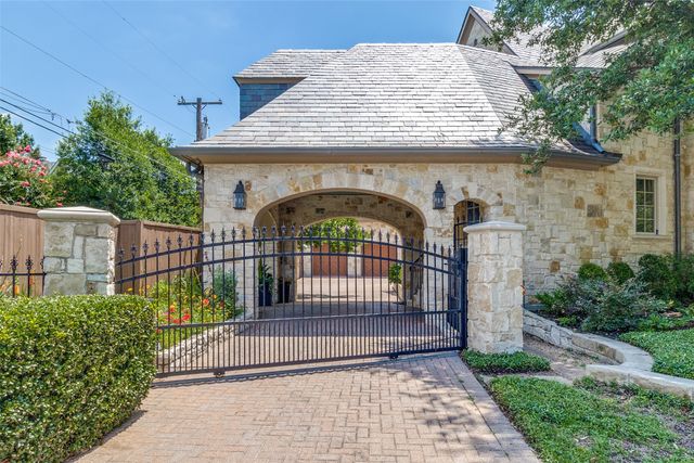 5800 Armstrong Parkway, University Park, TX 75205