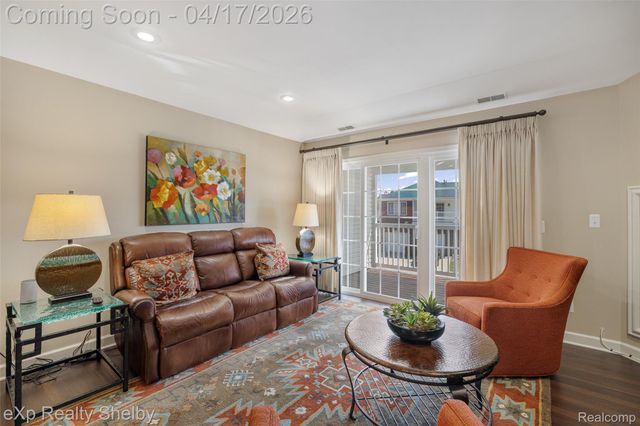 14350 Moravian Manor Circle 36, Sterling Heights, MI 48312