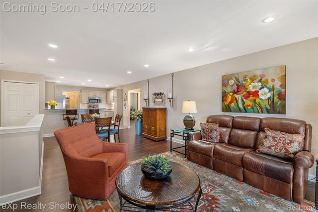 14350 Moravian Manor Circle 36, Sterling Heights, MI 48312