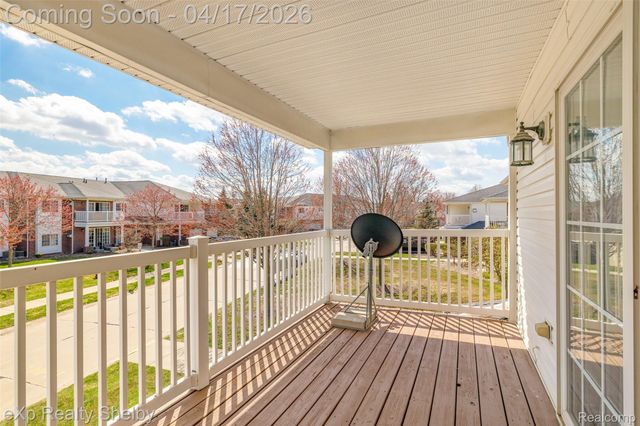 14350 Moravian Manor Circle 36, Sterling Heights, MI 48312