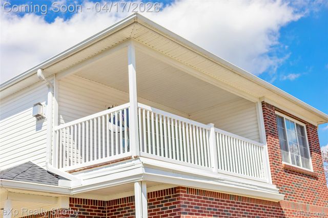 14350 Moravian Manor Circle 36, Sterling Heights, MI 48312